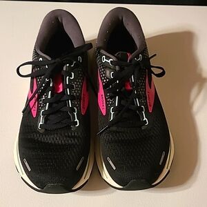 Brooks Ghost 14 Size 9